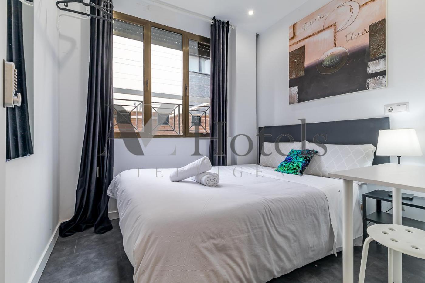 Ayz Ulises - Auto Check-In Property Madrid Dış mekan fotoğraf