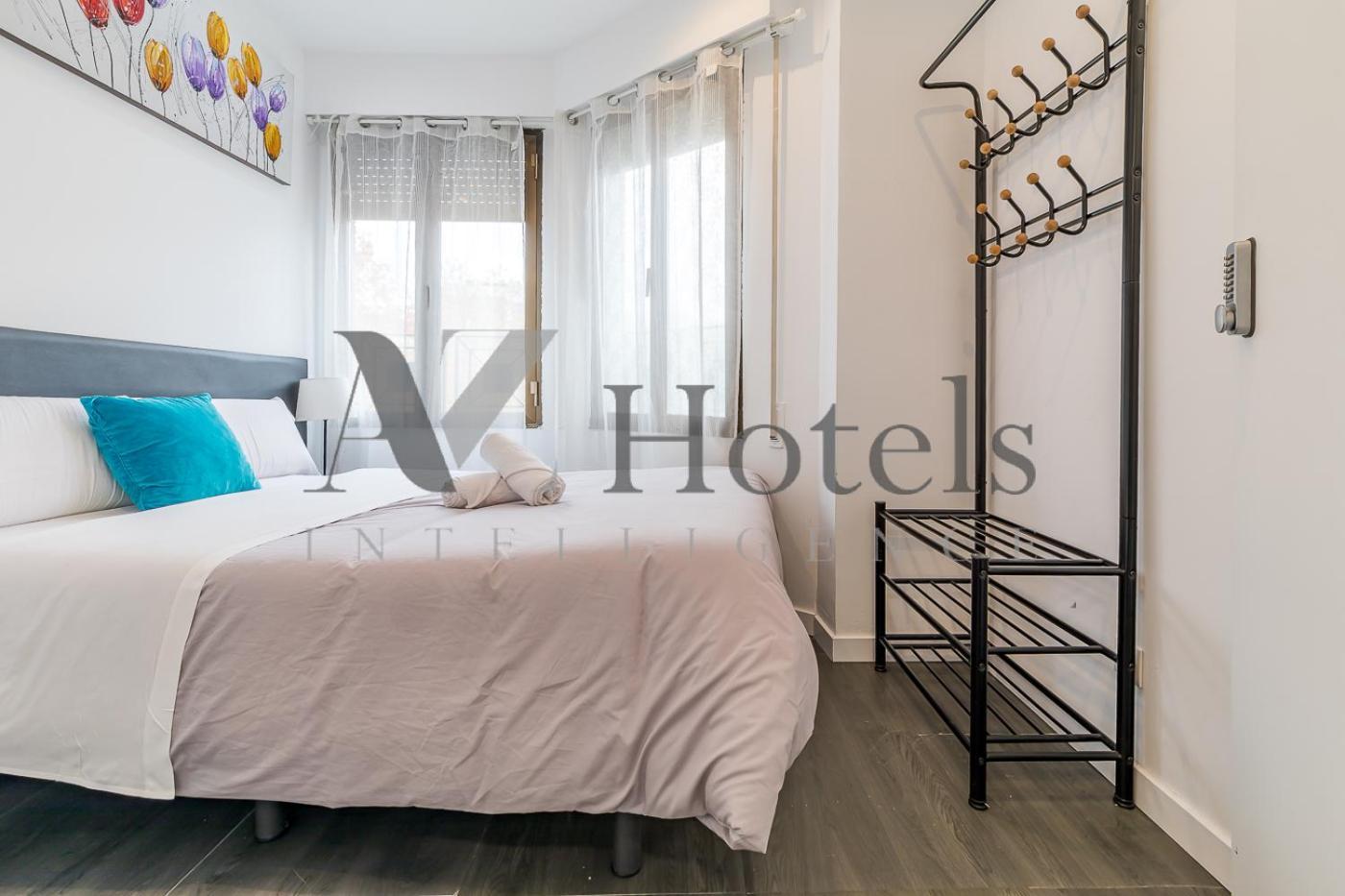 Ayz Ulises - Auto Check-In Property Madrid Dış mekan fotoğraf