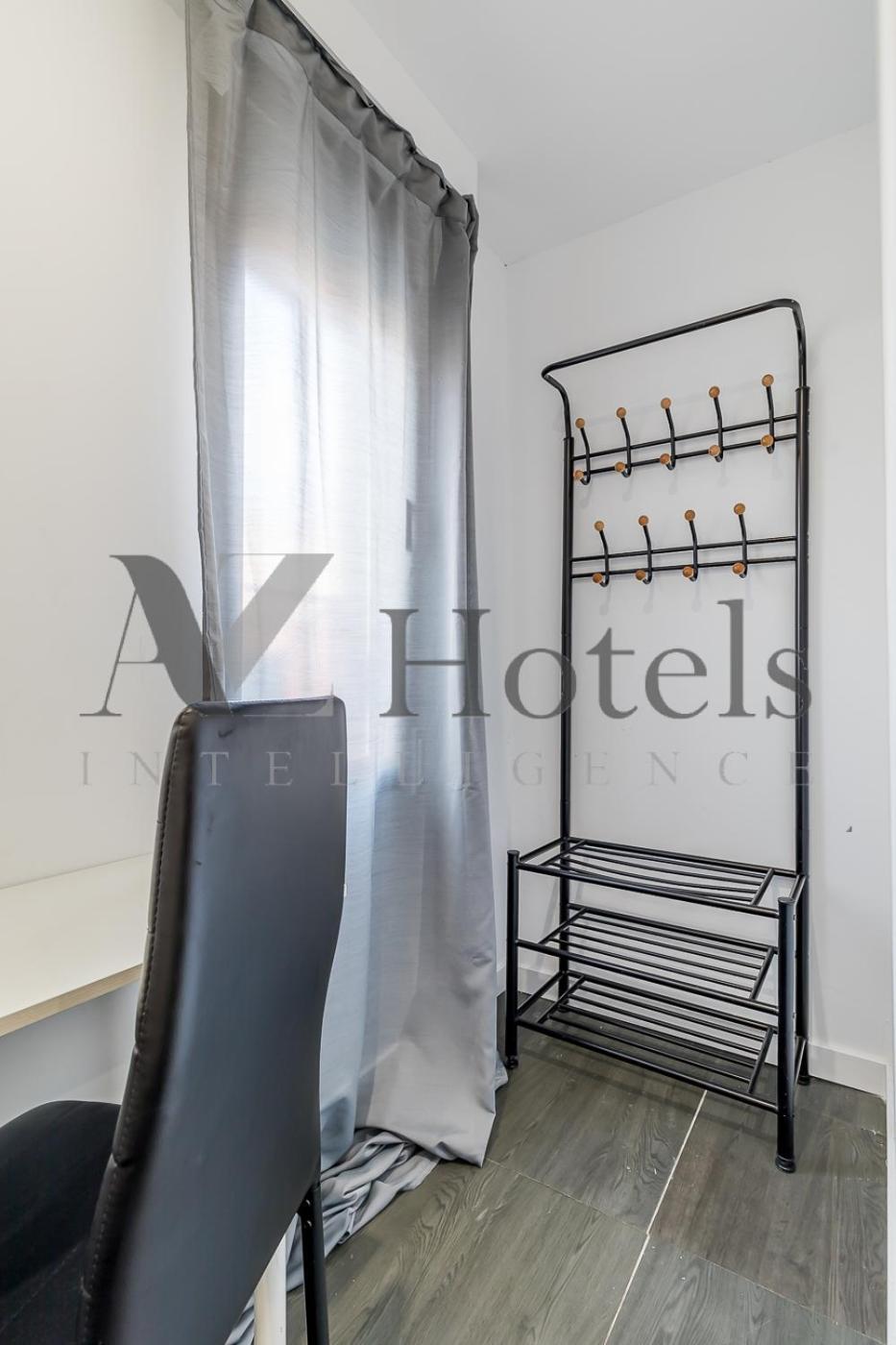 Ayz Ulises - Auto Check-In Property Madrid Dış mekan fotoğraf