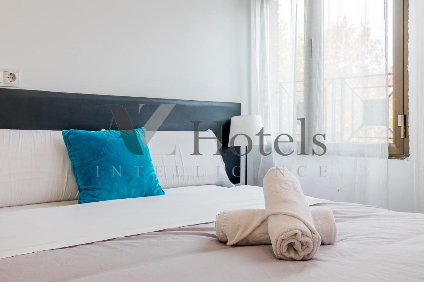 Ayz Ulises - Auto Check-In Property Madrid Dış mekan fotoğraf