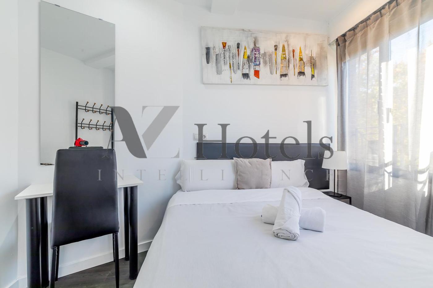 Ayz Ulises - Auto Check-In Property Madrid Dış mekan fotoğraf
