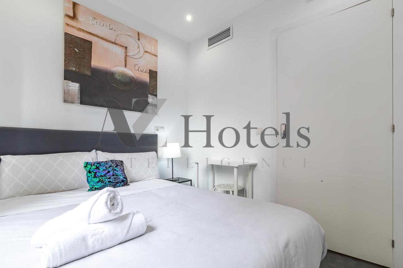 Ayz Ulises - Auto Check-In Property Madrid Dış mekan fotoğraf