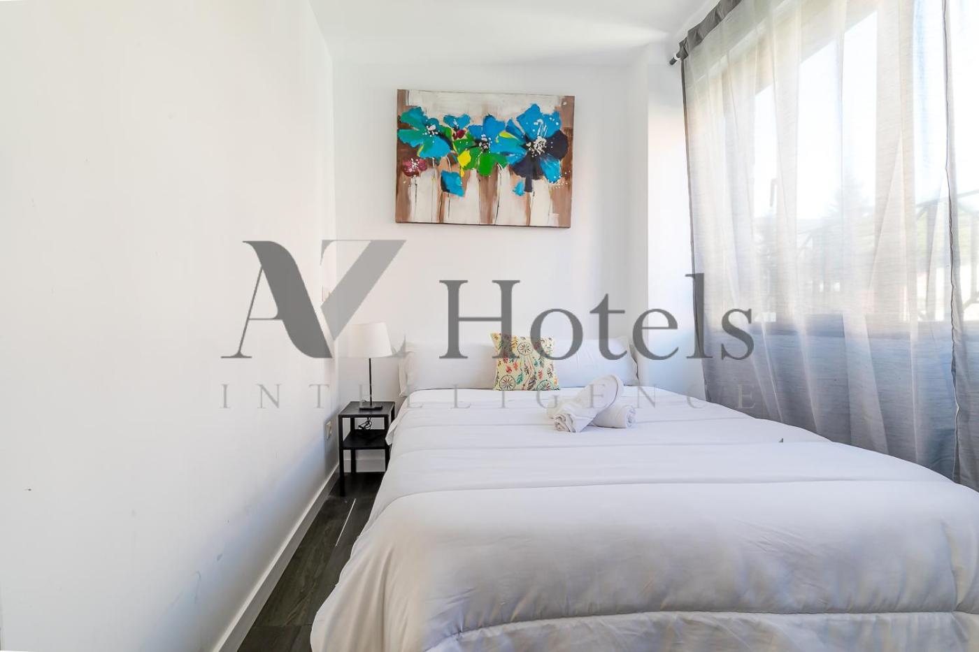 Ayz Ulises - Auto Check-In Property Madrid Dış mekan fotoğraf