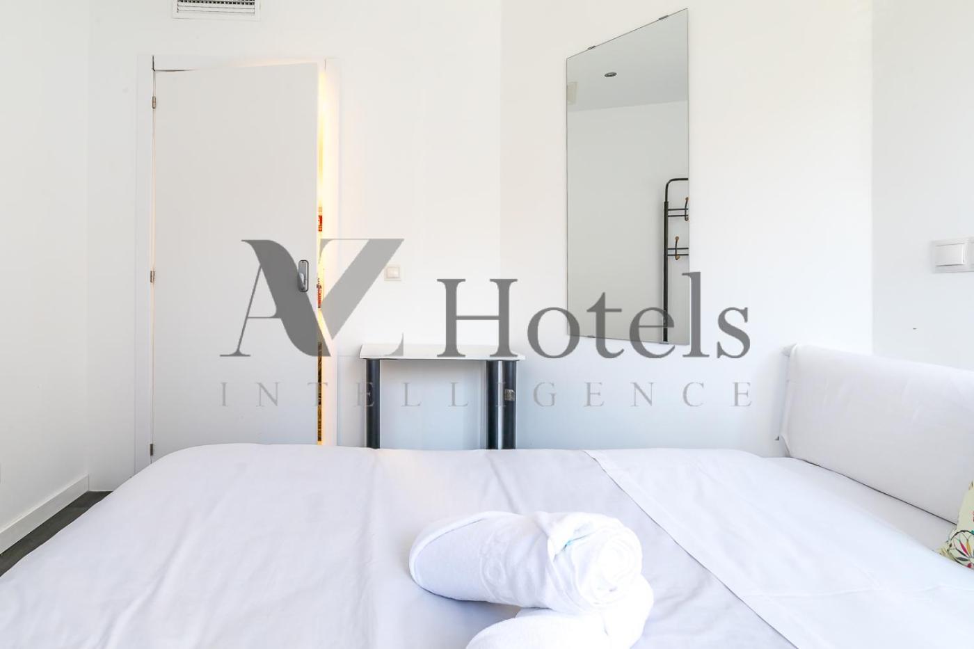 Ayz Ulises - Auto Check-In Property Madrid Dış mekan fotoğraf